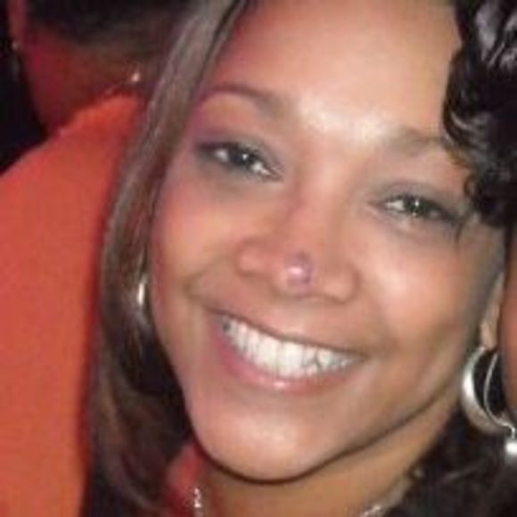 Meet your Posher, Shelia - Picture 1 of 1